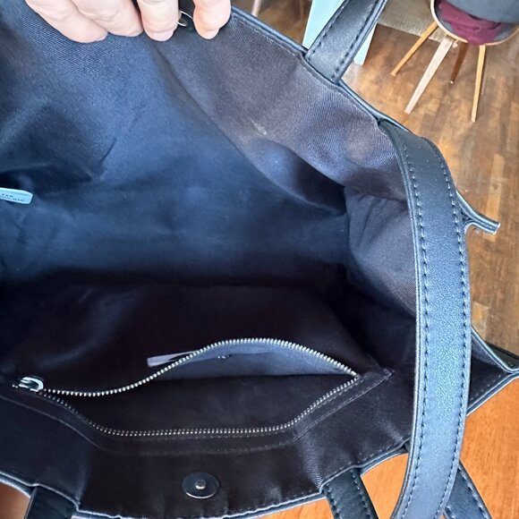 Telfar Black Medium Shopping Bag - Picture 7 of 12